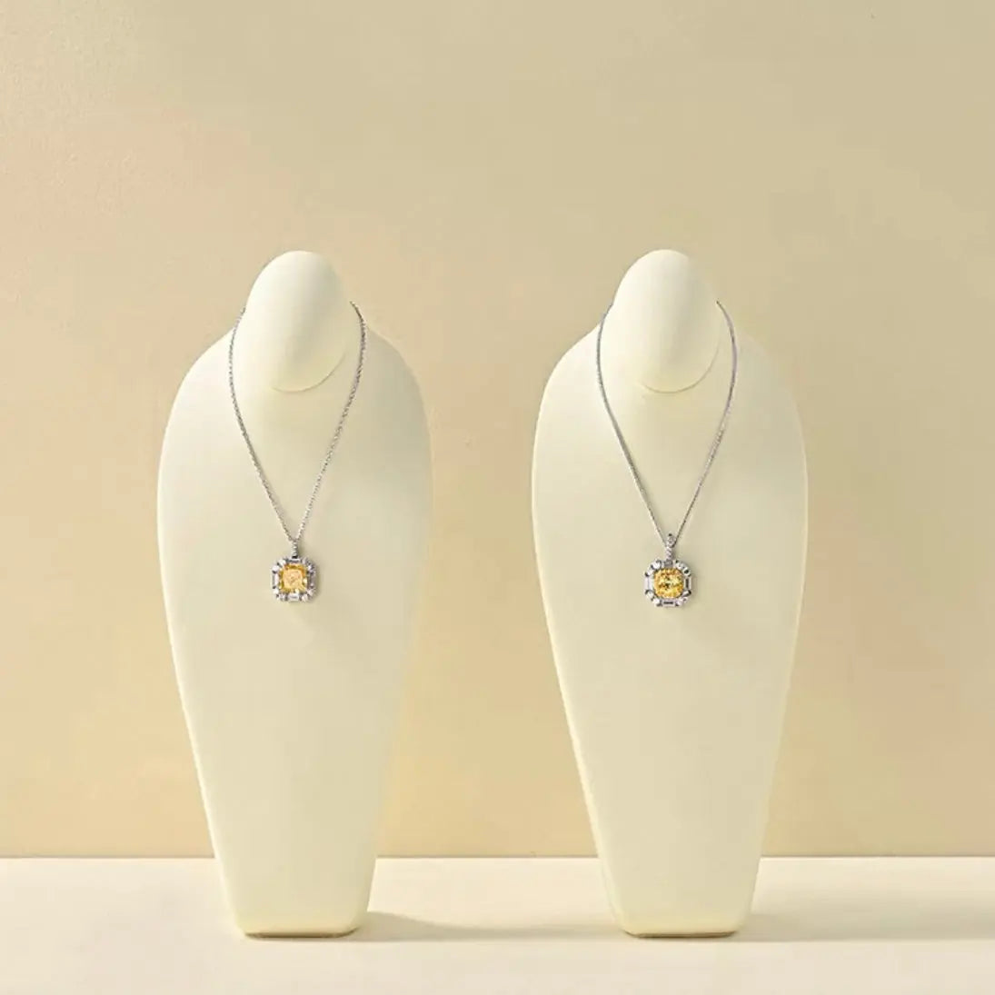 Microfiber necklace portrait frame designer high-end necklace frame portrait neck display props Jim Display