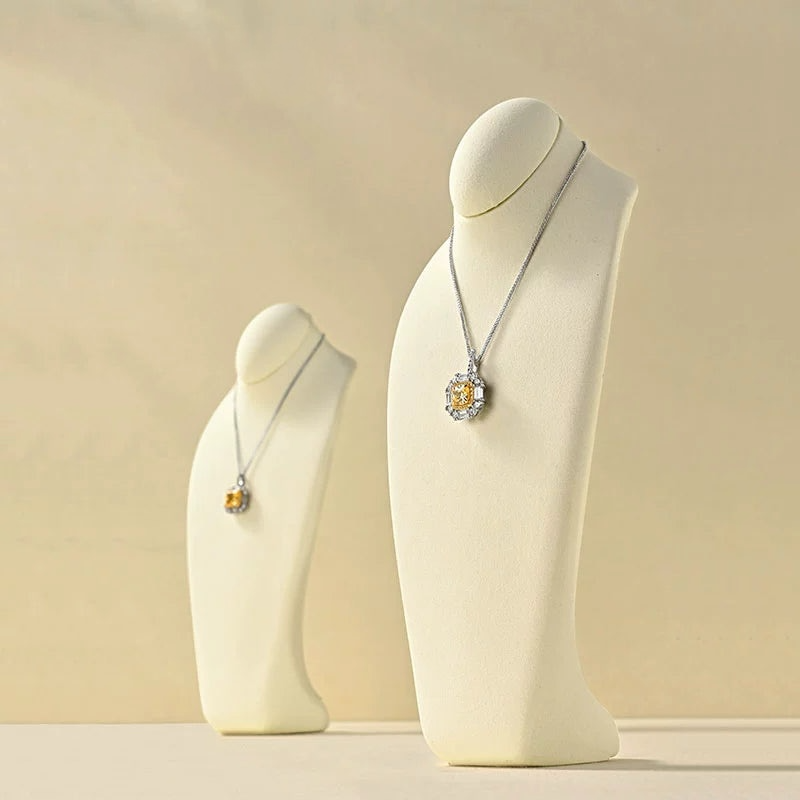Microfiber necklace portrait frame designer high-end necklace frame portrait neck display props