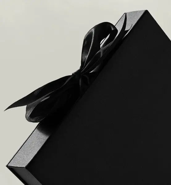 Jewelry storage box creative ribbon book box flap ring necklace jewelry display gift box Jim Display