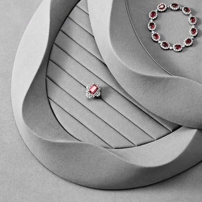 Pearl jewelry pallets, jewelry pallets, microfiber rings, necklaces, earrings, bracelets, display props