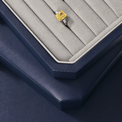 High-grade PU leather jewelry box microfiber with lock ring necklace jewelry display storage box