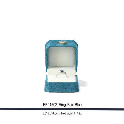 Delicate jewelry box, flannel, proposal, diamond ring box, love hand jewelry box