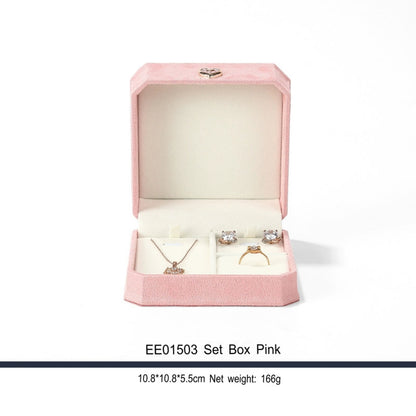 Delicate jewelry box, flannel, proposal, diamond ring box, love hand jewelry box