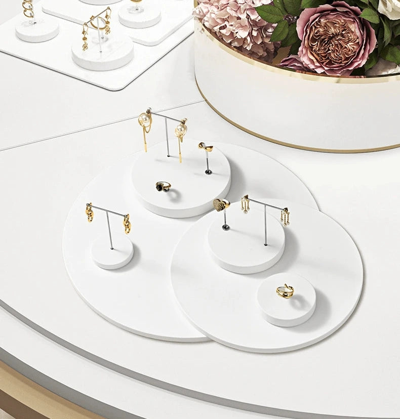 Light luxury jewelry display stand, PU white earrings, ring pendants, jewelry display props