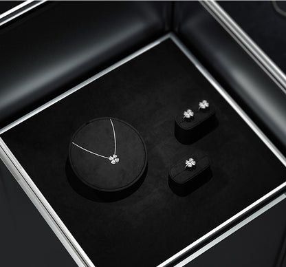 Jewelry window display, high-end rings, earrings, necklaces, jewelry display packaging - Jim Display