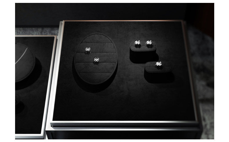 Jewelry window display, high-end rings, earrings, necklaces, jewelry display packaging - Jim Display