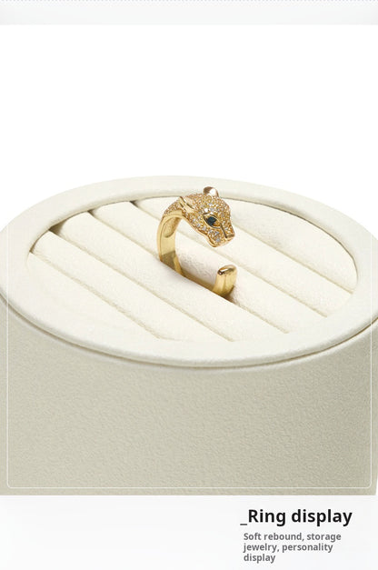 High-end window jewelry display props, rings, necklaces, earrings, display shelves, counter jewelry display sets